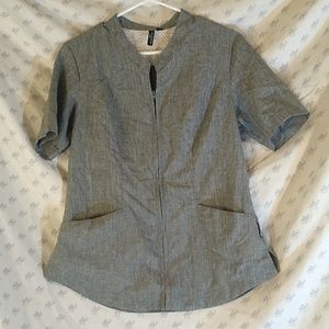 Scrub top